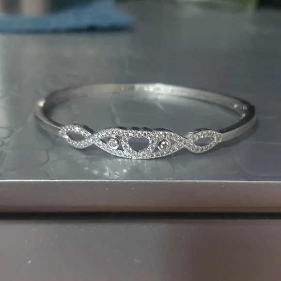 Bracelet - Picture 2 of 7